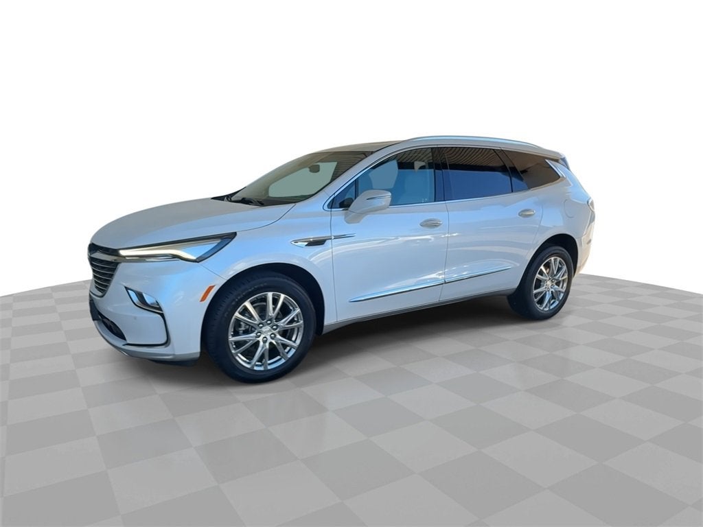 2022 Buick Enclave Essence