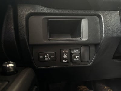 2017 Toyota Tacoma SR5 V6