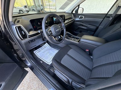 2025 Kia Sorento LX