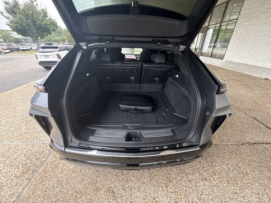 2023 Cadillac LYRIQ Luxury