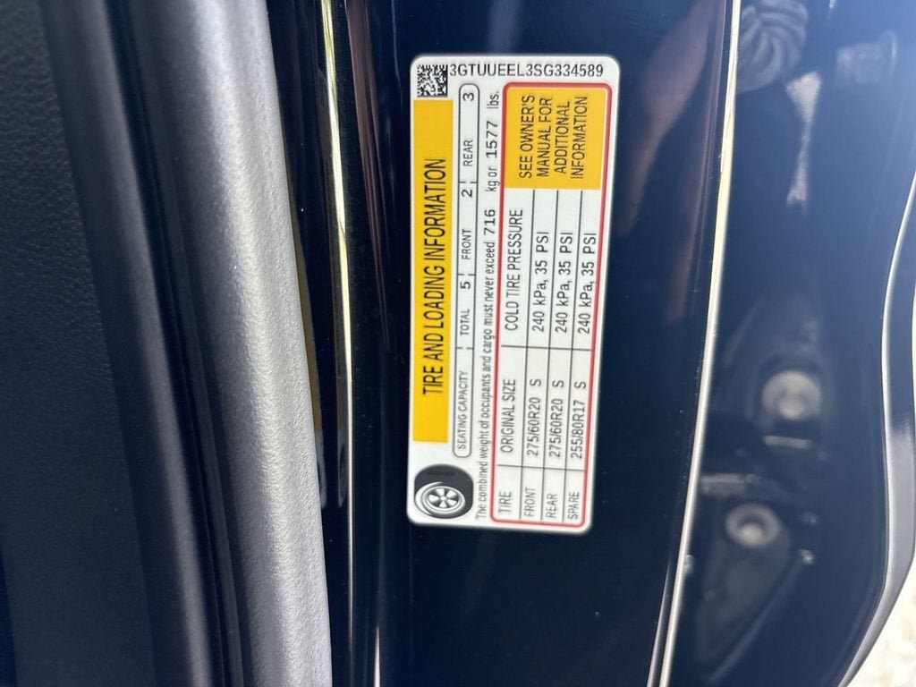 2025 GMC Sierra 1500 AT4